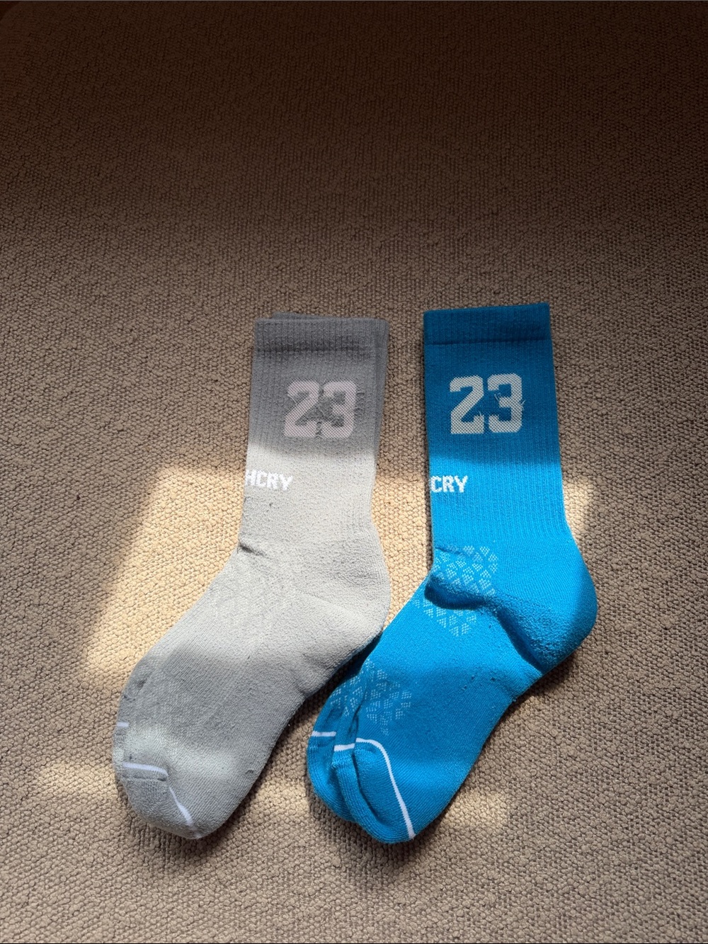 Men's Athletic Crew Socks with '23' Graphic - Gray & Blue